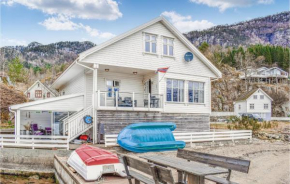 Stunning home in Vanvik with WiFi and 4 Bedrooms